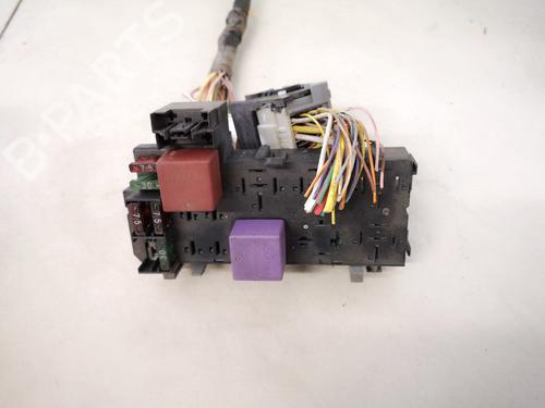 Used Fuse box Fuse box RENAULT MEGANE Scenic (JA0/1_) 1.6 e (JA0F) (90 hp) 32882990 32882990