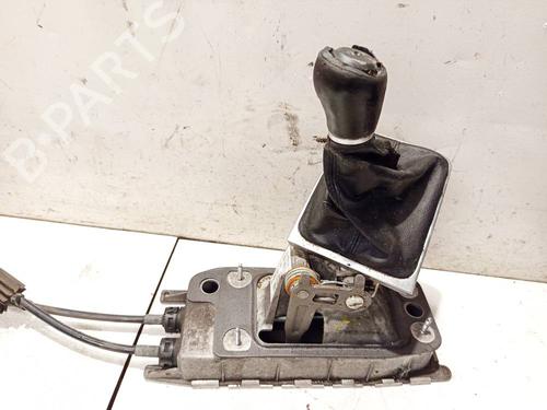 Used Gear lever Gear lever VW PASSAT B7 (362) 1.6 TDI (105 hp) 34886360 34886360