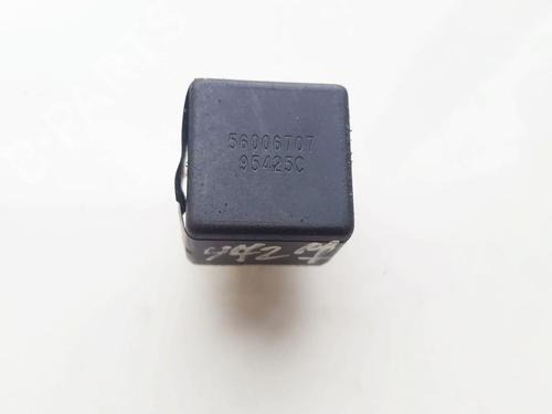 Used Electronic sensor Electronic sensor CHRYSLER VOYAGER / GRAND VOYAGER III (GS_, NS_) 2.4 i (151 hp) 33519335 33519335
