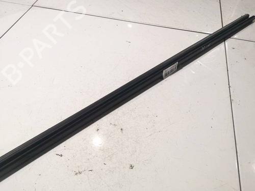 Used Front left door window Front left door window 39391868 39391868