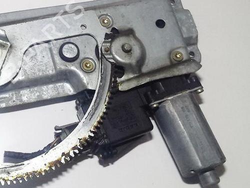 Used Right front window motor Right front window motor 35710822 35710822