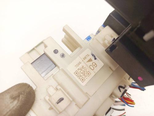 Fuse box ISUZU D-MAX II (TFR, TFS) 1.9 Ddi (TFR87J) | BP38314741E1 - Image 3