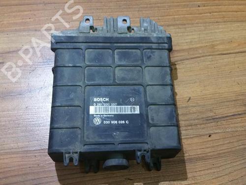 Used Engine control unit (ECU) Engine control unit (ECU) VW GOLF III (1H1) 1.4 (55 hp) 33520320 33520320