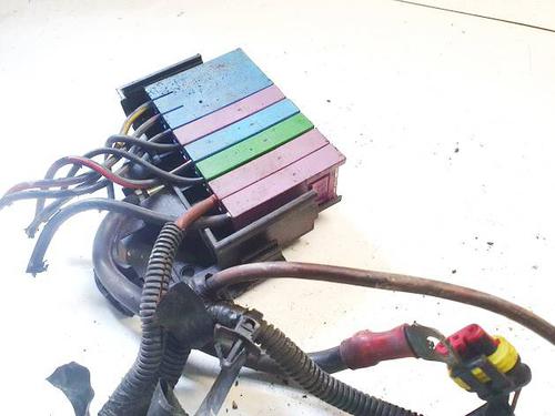 Used Fuse box Fuse box 37655893 37655893