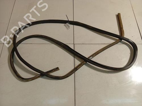 Used Rubber door seal Rubber door seal MERCEDES-BENZ SPRINTER 2-t Van (B901, B902) 208 CDI (901.661, 901.662, 902.661, 902.662) (82 hp) 40113802 40113802