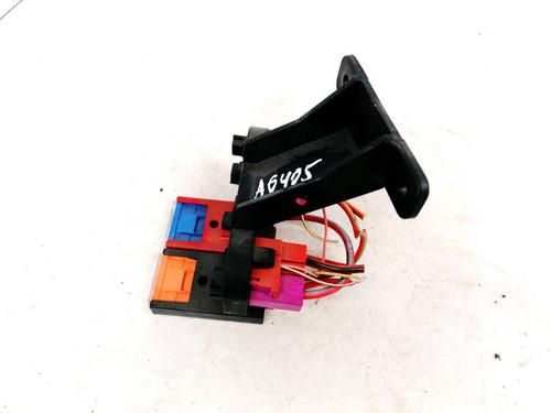 Used Fuse box Fuse box AUDI A6 C5 (4B2, 4B4) 1.9 TDI (130 hp) 33075833 33075833
