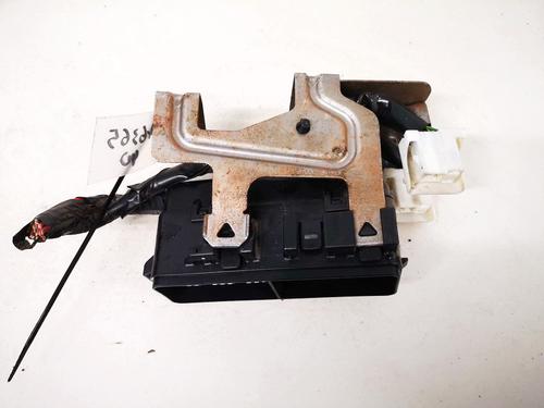 Used Fuse box Fuse box MAZDA 2 (DY) 1.4 (80 hp) 33082818 33082818