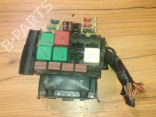 Used Fuse box Fuse box FORD KA (RB_) 1.3 i (60 hp) 33530948 33530948