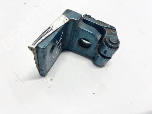 hingedoor-check-strap-audi-a4-b5-8d2-1994-1995-1996-1997-1998-1999-2000-2001-32589710 main image