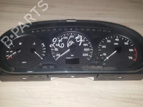 Used Instrument cluster Instrument cluster 35648645 35648645