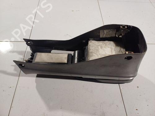 Used Armrest / Center console Armrest / Center console HONDA CIVIC VIII Hatchback (FN, FK) 2.2 CTDi (FK3) (140 hp) 34968447 34968447