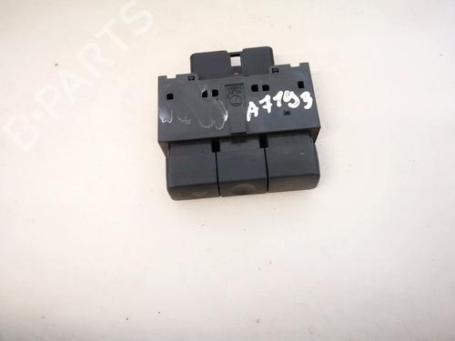 Used Switch Switch SUBARU LEGACY IV (BL) 2.5 AWD (BL9) (165 hp) 32882926 32882926