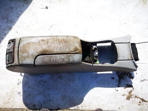 Used Armrest / Center console Armrest / Center console 35526722 35526722