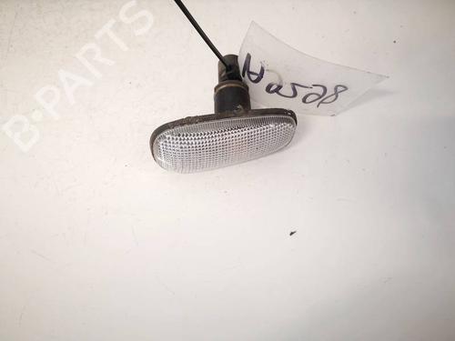 Used Right side indicator Right side indicator OPEL ZAFIRA A MPV (T98) 2.0 DI 16V (F75) (82 hp) 35240457 35240457