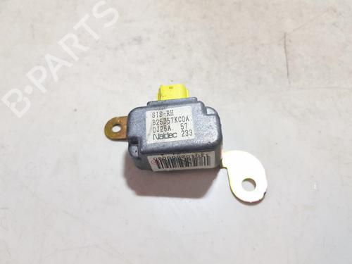 Used Electronic module Electronic module MAZDA 323 F VI Hatchback (BJ) 2.0 TD (101 hp) 33524549 33524549