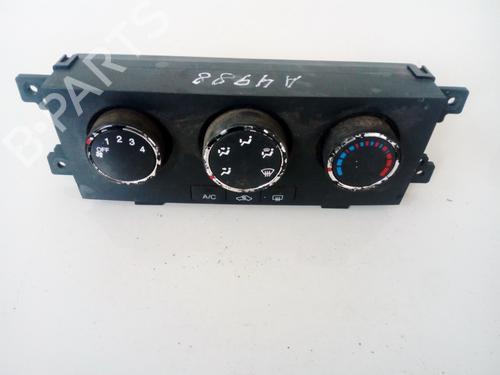 Used Climate control Climate control CHEVROLET CAPTIVA (C100, C140) 2.0 D (150 hp) 35865360 35865360