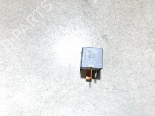 Used Electronic sensor Electronic sensor VW BORA I (1J2) 1.9 TDI (90 hp) 33071191 33071191