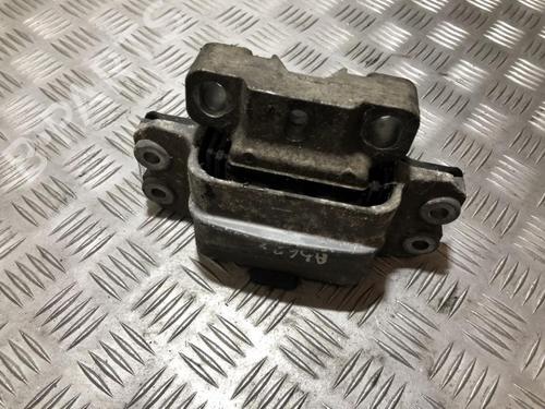 Used Engine mount Engine mount VW GOLF PLUS V (5M1, 521) 1.9 TDI (105 hp) 33500322 33500322