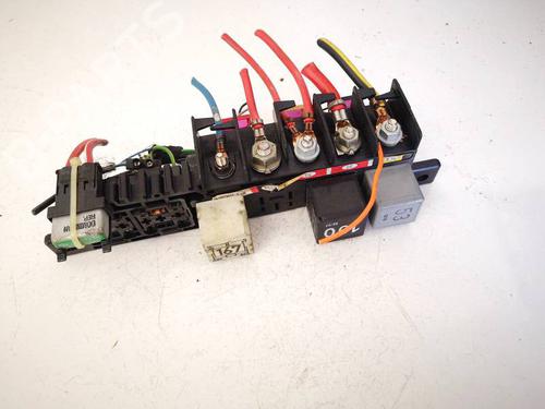 Used Fuse box Fuse box VW GOLF IV (1J1) 1.6 (100 hp) 34256465 34256465