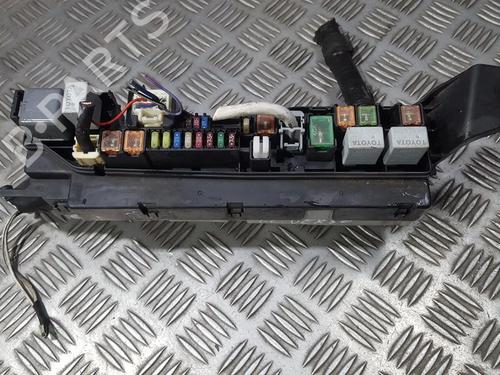 Used Fuse box Fuse box TOYOTA COROLLA Verso (ZER_, ZZE12_, R1_) 2.0 D-4D (CUR10_, CUR10R) (116 hp) 33498723 33498723