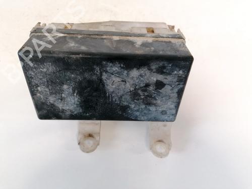 Used Fuse box Fuse box 33082404 33082404