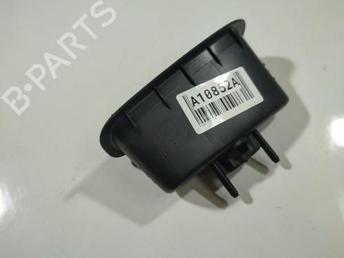 Used Glove box Glove box NISSAN NOTE (E11, NE11) 1.5 dCi (86 hp) 34891244 34891244