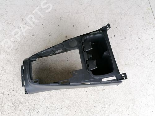 Used Cup/Object holder Cup/Object holder SUZUKI SWIFT III (MZ, EZ) 1.3 4x4 (RS 413, ZD11S) (92 hp) 35570940 35570940