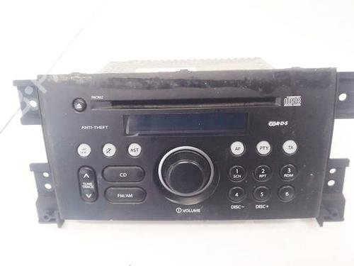Used Radio Radio SUZUKI GRAND VITARA II (JT, TE, TD) 1.9 DDiS (JB419WD, JB419XD) (129 hp) 35068771 35068771