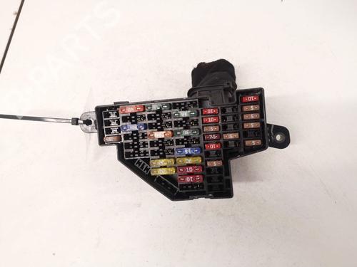fuse-box-vw-jetta-iii-1k2-2004-2005-2006-2007-2008-2009-2010-2011-2012-2013-32904113 main image