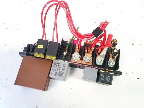 Fuse box VW PASSAT B5.5 (3B3) 1.8 T 20V | BP32889212E1 - Image 3