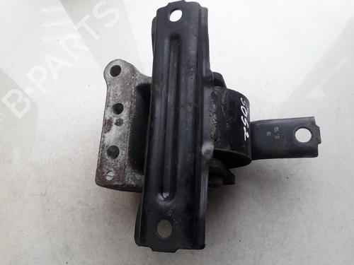 Used Engine mount Engine mount MITSUBISHI OUTLANDER II (CW_W) 2.0 DI-D (CW8W) (140 hp) 33517882 33517882