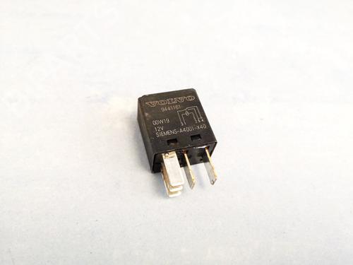 Used Electronic sensor Electronic sensor VOLVO S80 I (184) 2.4 (170 hp) 33063453 33063453
