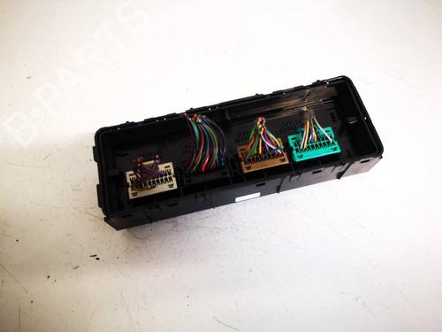 Used Fuse box Fuse box OPEL ASTRA J (P10) 2.0 CDTI (68) (160 hp) 32572467 32572467