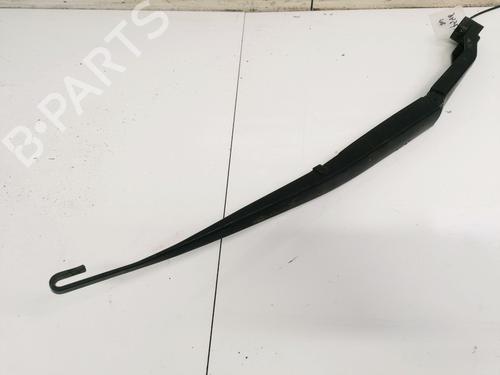 Used Front windshield wiper arm Front windshield wiper arm 32890929 32890929