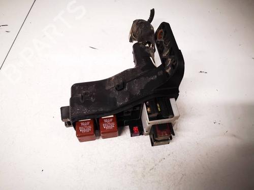 Used Fuse box Fuse box TOYOTA COROLLA Saloon (_E12_) 2.0 D-4D (CDE120_, CDE120R) (116 hp) 39061424 39061424