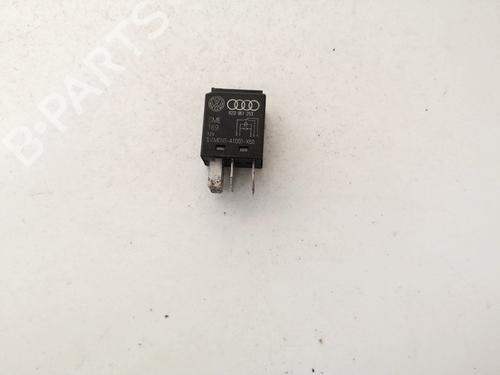 Used Electronic sensor Electronic sensor VW PASSAT B3/B4 Variant (3A5, 35I) 1.9 TDI (90 hp) 32894415 32894415