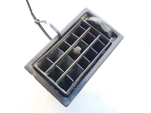 Used Air vent Air vent VW TRANSPORTER T4 Van (70A, 70H, 7DA, 7DH) 2.4 D (78 hp) 32930943 32930943