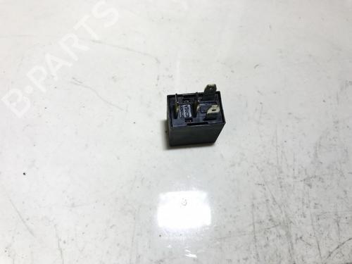 Electronic sensor HYUNDAI ELANTRA III (XD) 2.0 CRDi | BP33515179M84 - Image 2