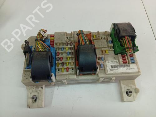 Used Fuse box Fuse box 39605189 39605189