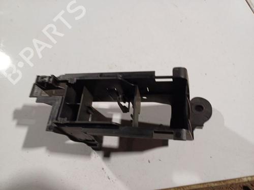 Fuse box VW GOLF PLUS V (5M1, 521) 1.9 TDI | BP32570380E1  - Image 7