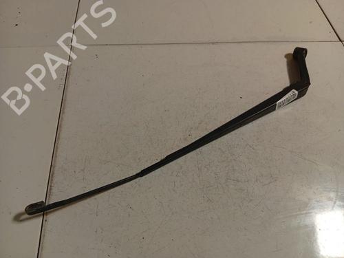 Used Front windshield wiper arm Front windshield wiper arm 35829981 35829981
