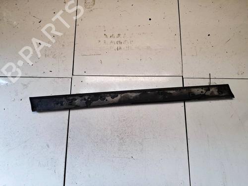 Gummiliste Gummiliste HONDA CR-V II (RD_) 2.0 (RD5) (150 hp) 35272707 35272707