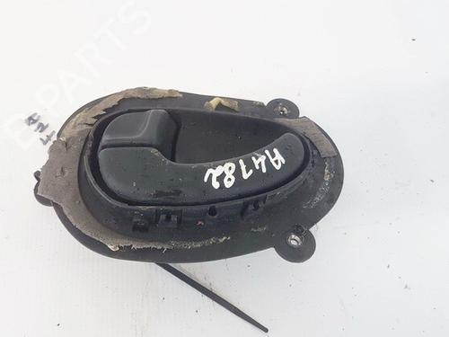 Used Rear left interior door handle Rear left interior door handle PEUGEOT 406 (8B) 2.0 HDI 110 (109 hp) 35628775 35628775