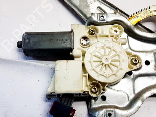 Used Right rear window motor Right rear window motor 35643811 35643811