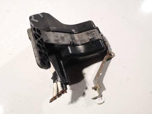 Used Fuse box Fuse box 32576631 32576631
