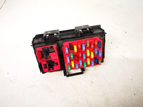 Used Fuse box Fuse box FORD TRANSIT Van (FA_ _) 2.0 DI (FAE_, FAF_, FAG_) (86 hp) 33078189 33078189