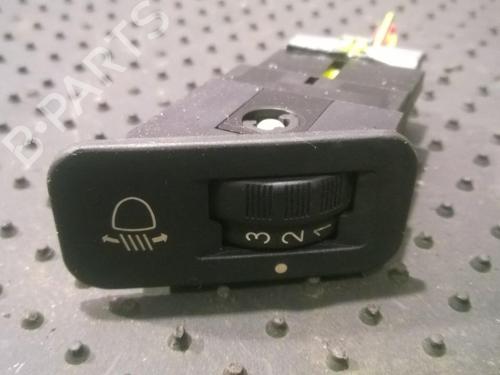 Used Switch Switch PEUGEOT 306 Hatchback (7A, 7C, N3, N5) 1.9 D (92 hp) 35656523 35656523