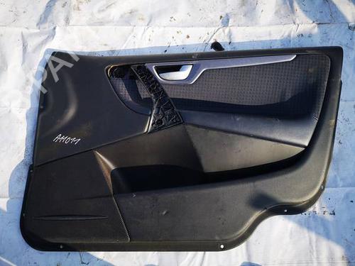 Forreste højre beklædning Forreste højre beklædning VOLVO V70 II (285) 2.4 (140 hp) 34787630 34787630