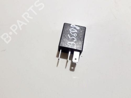 Used Electronic sensor Electronic sensor OPEL VECTRA B (J96) 2.0 DTI 16V (F19) (101 hp) 33529426 33529426