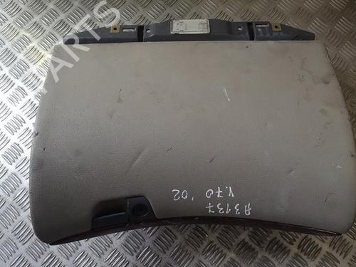 Used Glove box Glove box VOLVO V70 II (285) 2.4 (170 hp) 35680782 35680782